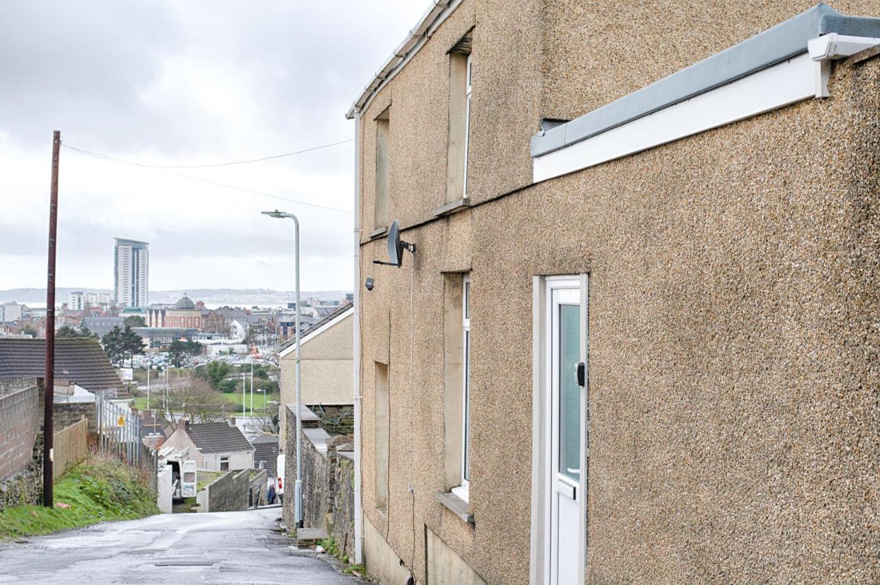 Parking, Smart Tv'S In All Rooms, Central Location Swansea Eksteriør billede